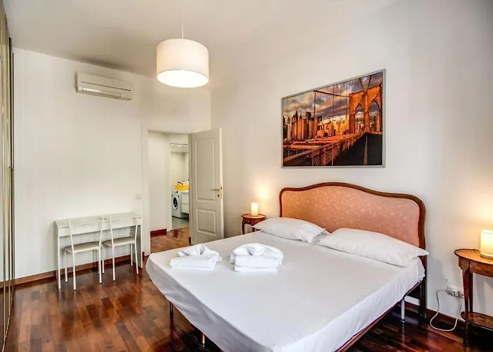 Homely - Spacious In Gianicolo District Appartamento