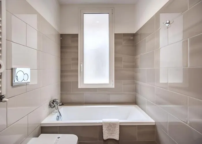 Homely - Spacious In Gianicolo District * Roma