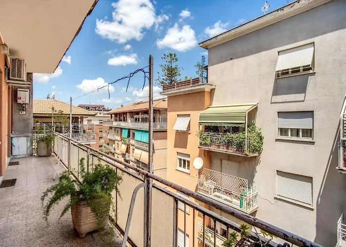 Homely - Spacious In Gianicolo District Appartamento Roma