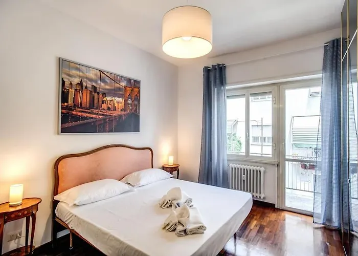 Homely - Spacious In Gianicolo District Appartamento